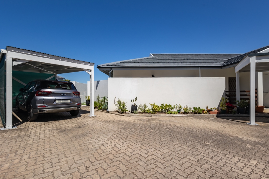 2 Bedroom Property for Sale in Hunters Estate Western Cape